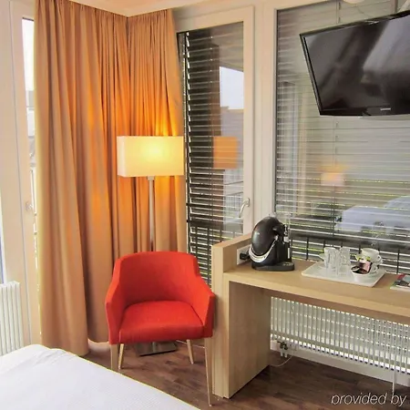 Szálloda Oerlikon 3*