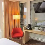 מלון Oerlikon 3*