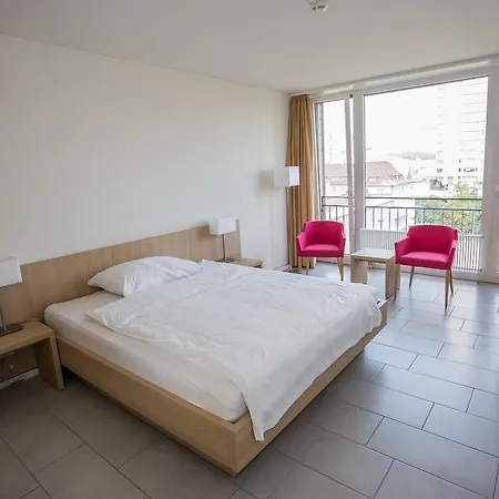 מלון Oerlikon 3*