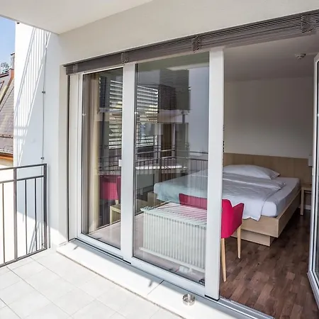 Oerlikon מלון 3*